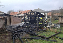 tűzoltás Dövényen
