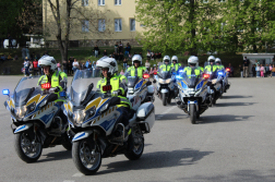 Kéklámpások napja