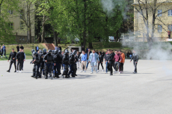 Kéklámpások napja